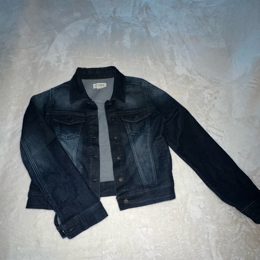CI SONO denim jacket. Medium. Stretch denim.